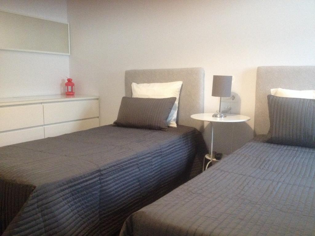 Hostal Montilla Sotogrande Torreguadiaro Exterior photo